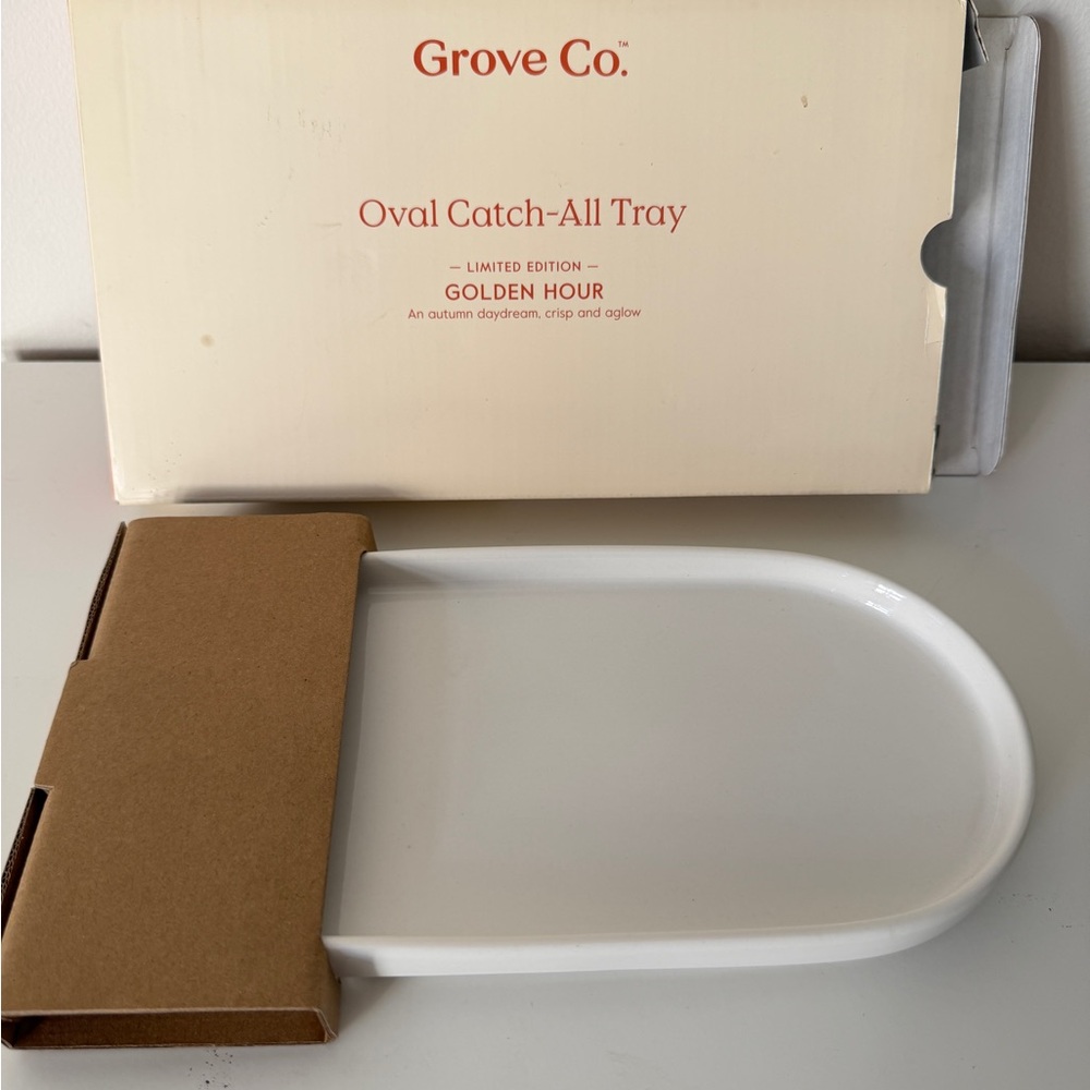 White Oval Catch-All Tray limited plate